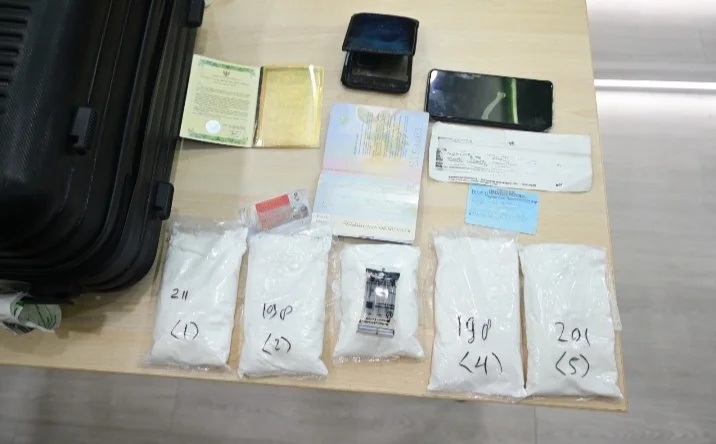 Personel Lanud Rsn Gagalkan Penyelundupan 1 Kilogram Sabu di Bandara SSK II