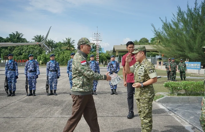 Kodam XIX Tuanku Tambusai Sambut Kedatangan Menhan RI, Tinjau Penguatan Yonif TP di Bengkalis dan Kampar